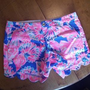Lilly Pulitzer Buttercup shorts Size 8